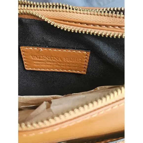 Valentina Fiore Made in Italy with Finest Leather Crossbody Stud Bag. NWT, New - Picture 9 of 10